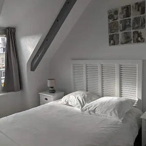 2* Hotel Contact - Le Lion D'or